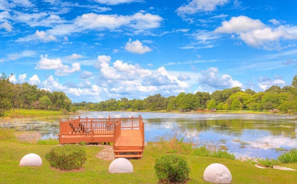 Cabin On The Lake Lake Helen エクステリア 写真